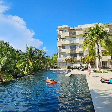 By The Sea Beach Luxury Resort - Batu Feringgi Exteriér fotografie